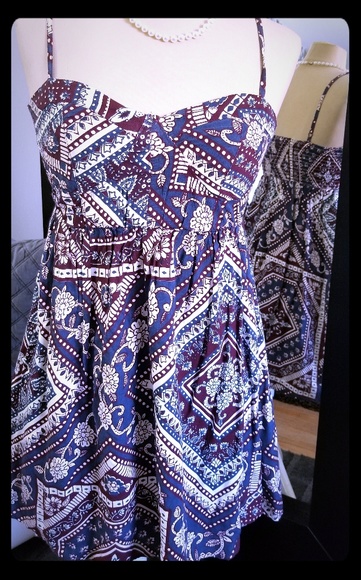 Summer Dress - Picture 1 of 8